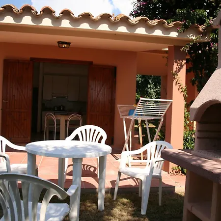 Hotel apartamentowy Verdemare Sardegna Due 2*
