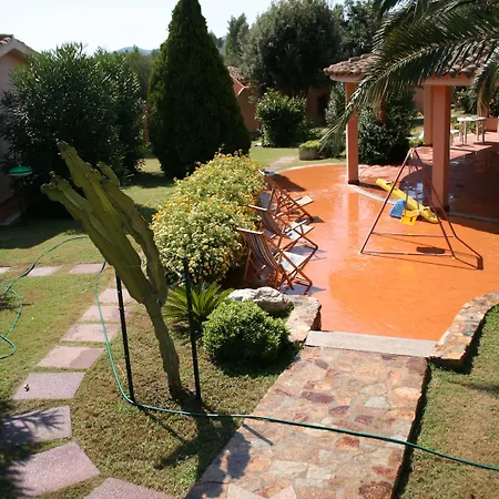 Hotel apartamentowy Verdemare Sardegna Due 2*