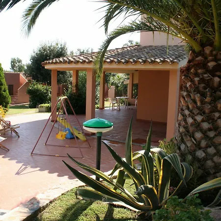 Hotel apartamentowy Verdemare Sardegna Due 2*